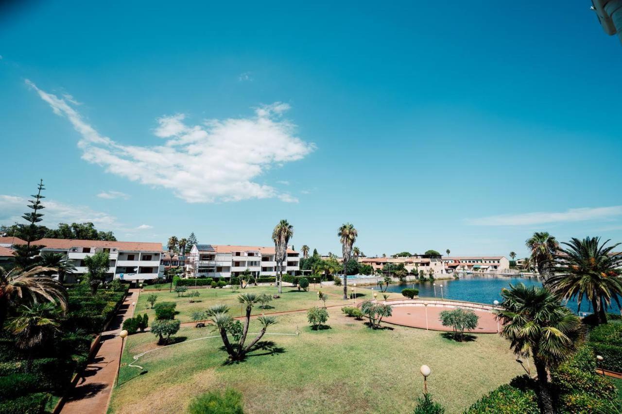 Casa Vacanze Lux By White Aparthotel I Casoni Eksteriør bilde